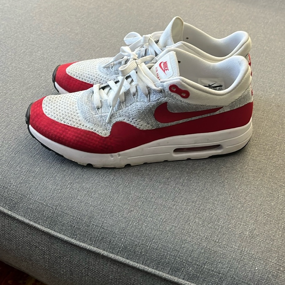 Nike Air Max 1 Flyknit